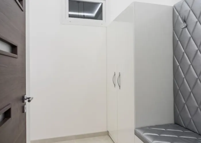 Luxury With Free Garage And Balcony In The Center Budapest